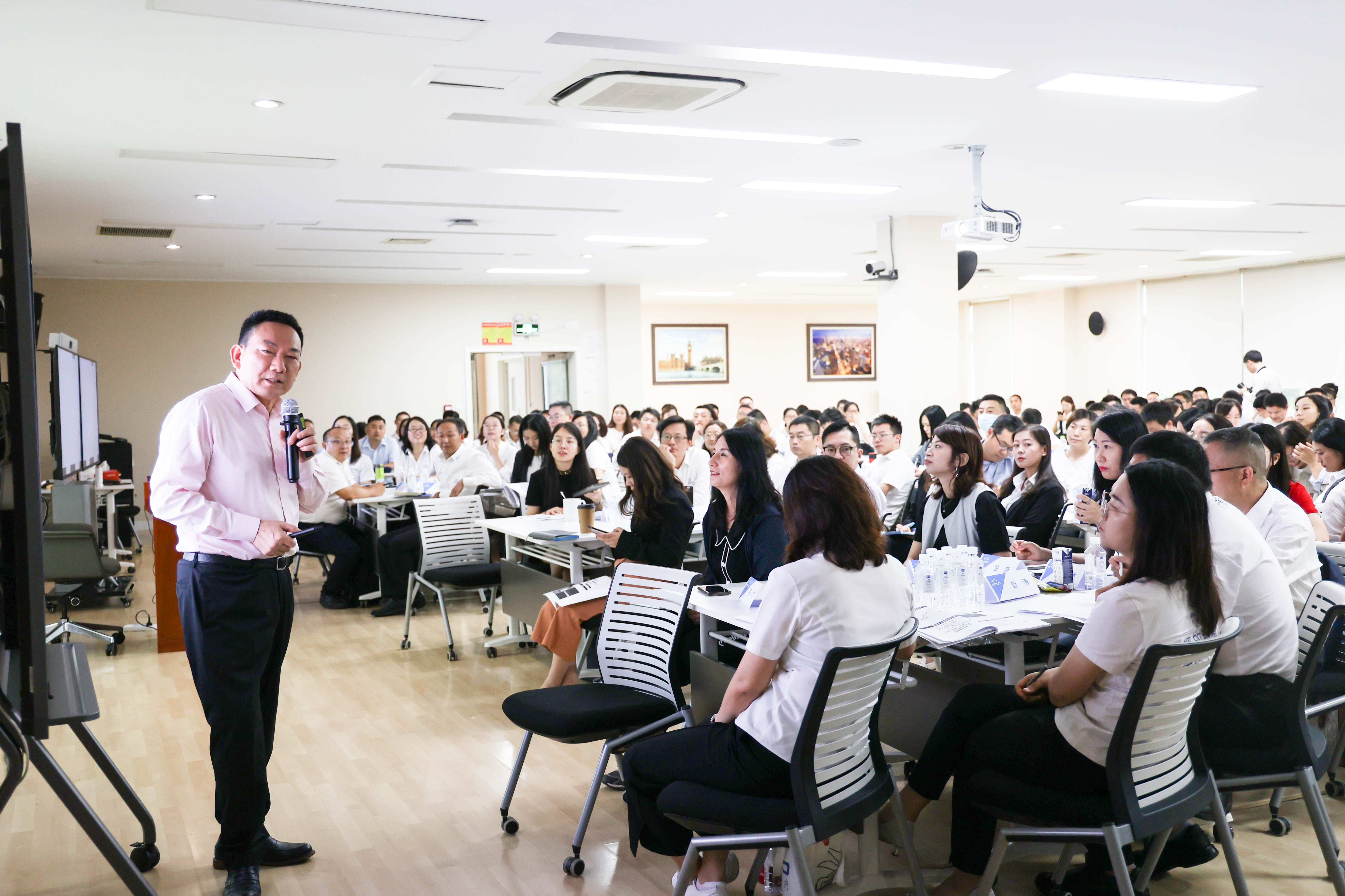 97国际-至尊品牌,源于诺言